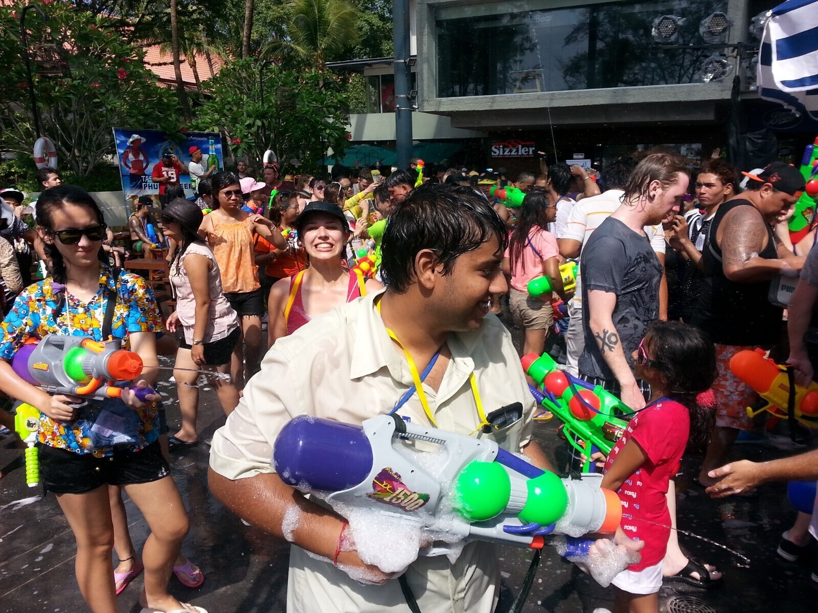 Songkran - 13, 14 en 15 April 2026